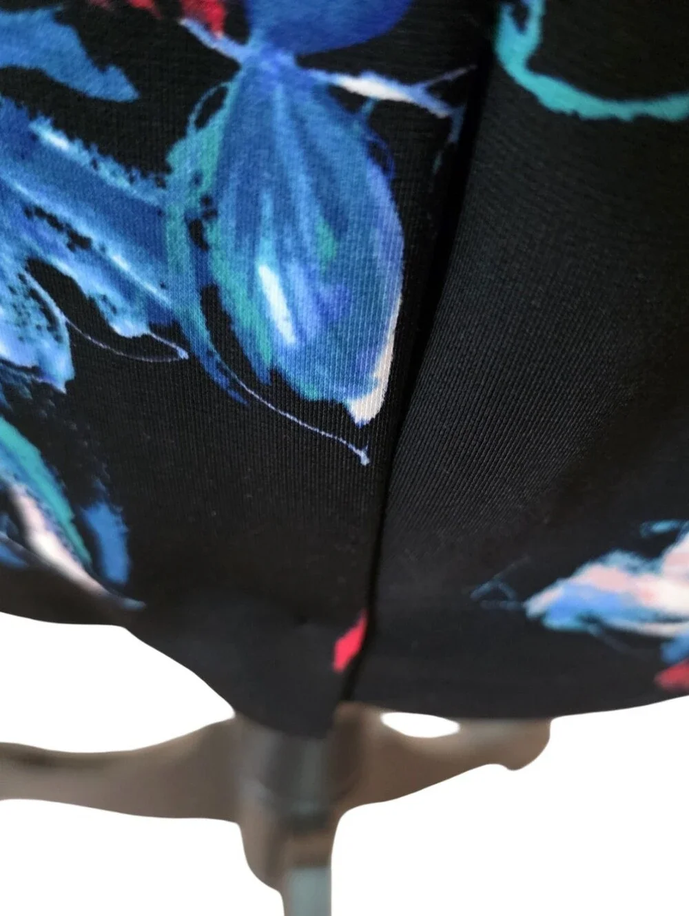 Betsey Johnson Black Floral Sheath Midi Dress with Pink &‎ Blue Blooms Size 4